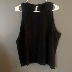 Lululemon top